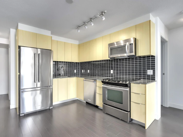 902-1325 Rolston Street, Vancouver, BC, V6B 0M2 - 13