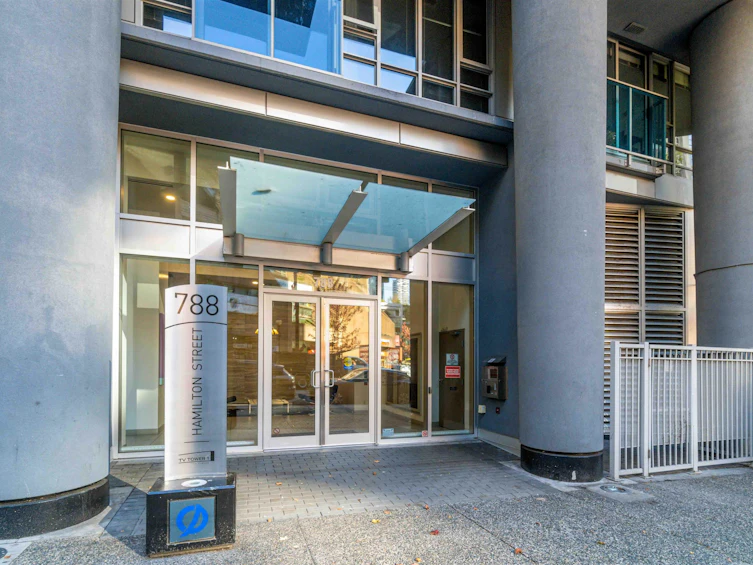 810-788 Hamilton Street, Vancouver, BC, V6B 0E9 - 3