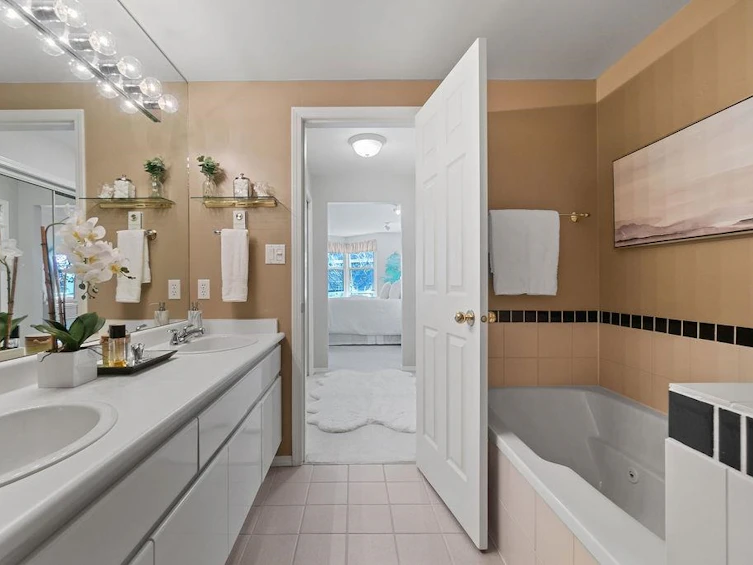 203-3399 Capilano Crescent, North Vancouver, BC, V7R 4W7 - 20