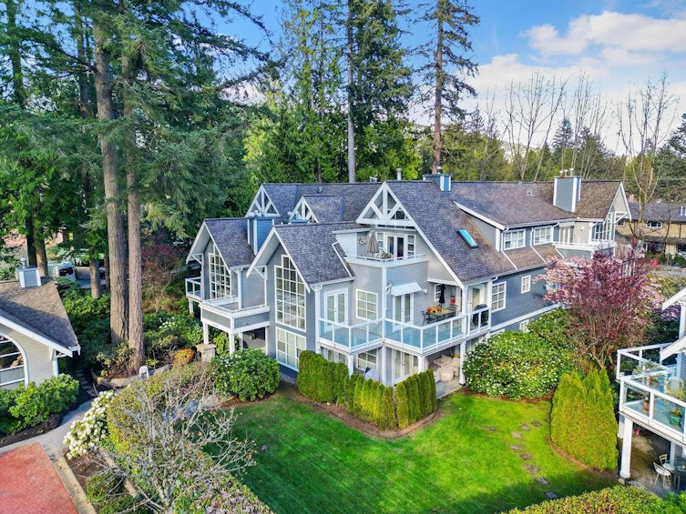 203-3399 Capilano Crescent, North Vancouver, BC, V7R 4W7 - 30