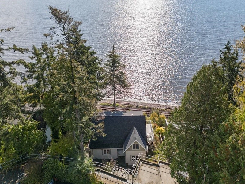 14420 Marine Drive, Surrey BC V4B 1B3