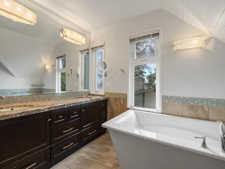 14420 Marine Drive, Surrey, BC, V4B 1B3 - 18