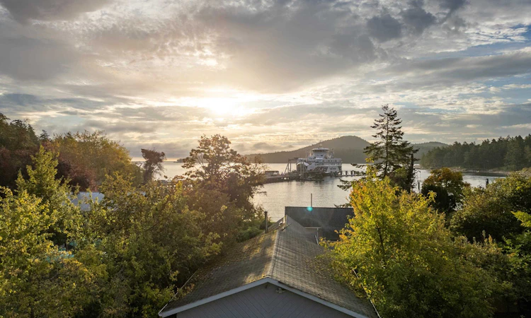 105 Madrona Road