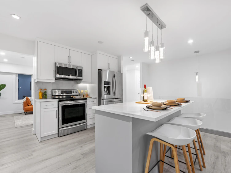 4254 Caddy Road, North Vancouver, BC, V7G 1B7 - 8