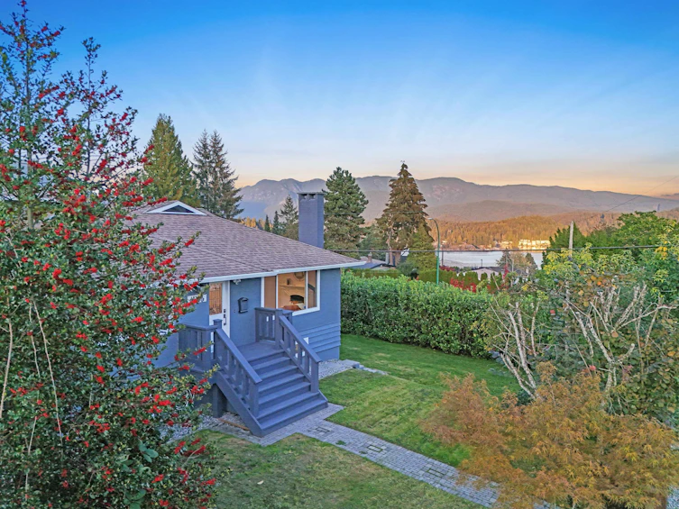 4254 Caddy Road, North Vancouver, BC, V7G 1B7 - 33