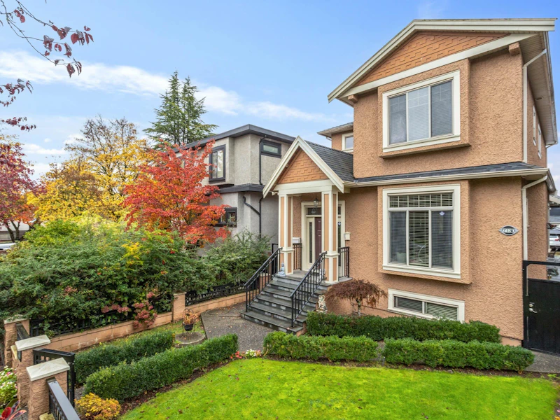 7128 Sherbrooke Street, Vancouver BC V5X 4E2