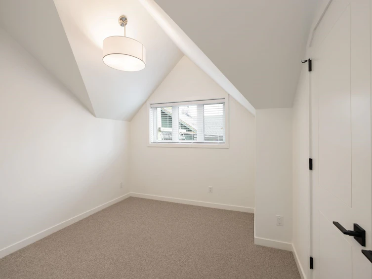 614 E 9th Street, North Vancouver, BC, V7L 2B7 - 26