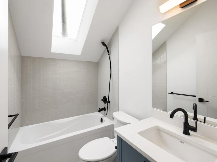 614 E 9th Street, North Vancouver, BC, V7L 2B7 - 28