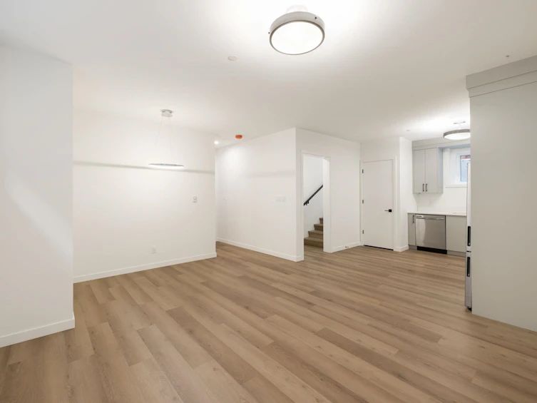 614 E 9th Street, North Vancouver, BC, V7L 2B7 - 35