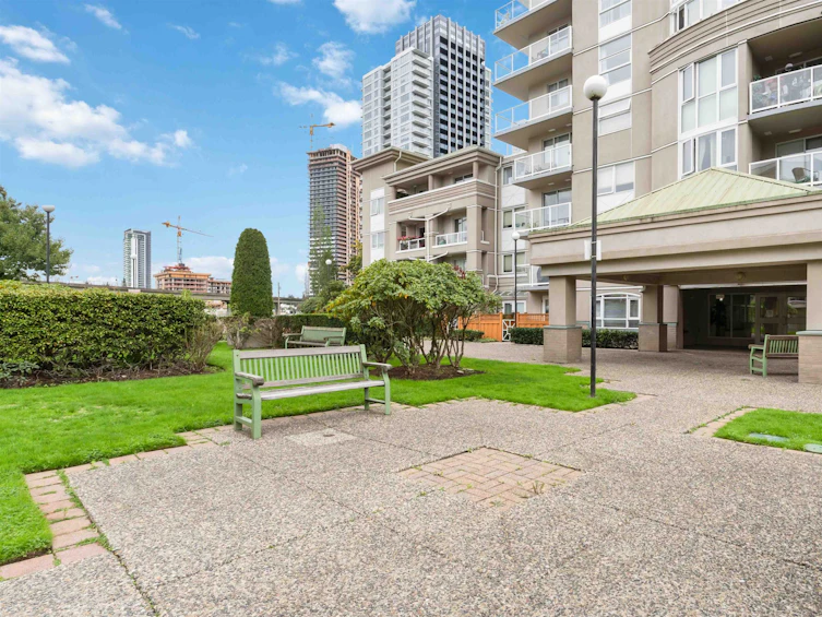 209-10523 University, Surrey, BC, V3T 5T8 - 18
