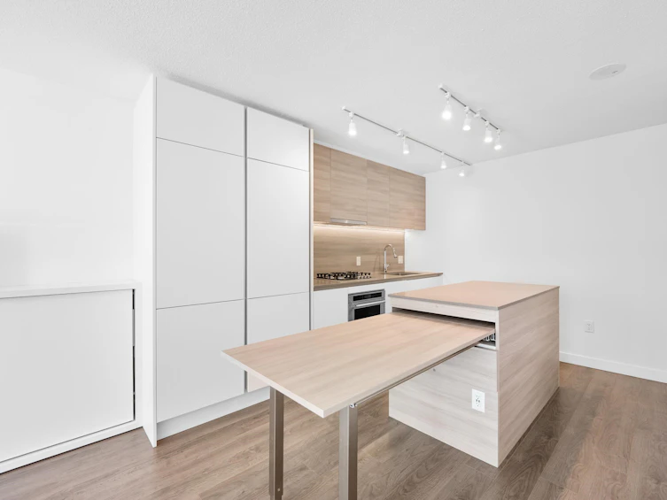 2308-908 Quayside Drive, New Westminster, BC, V3M 0L4 - 9