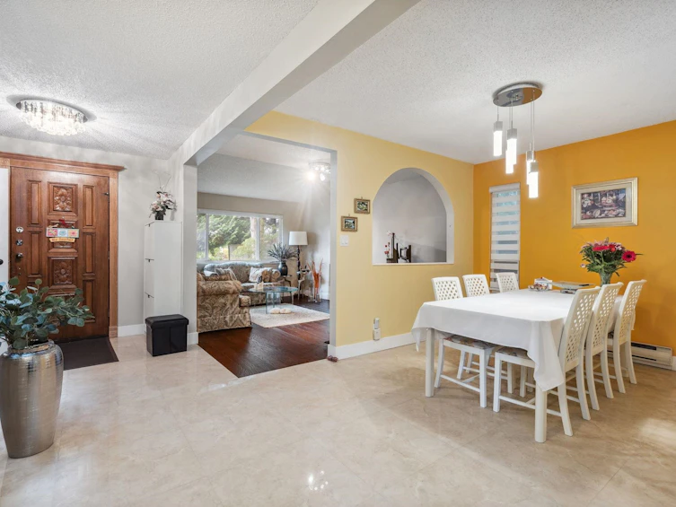 4231 Corless Road, Richmond, BC, V7C 1N1 - 2