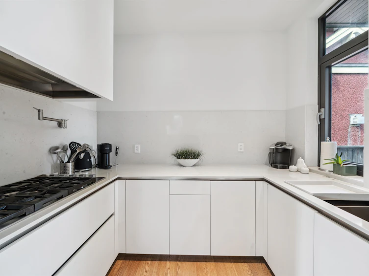 339 E 17th Street, North Vancouver, BC, V7L 2W1 - 8