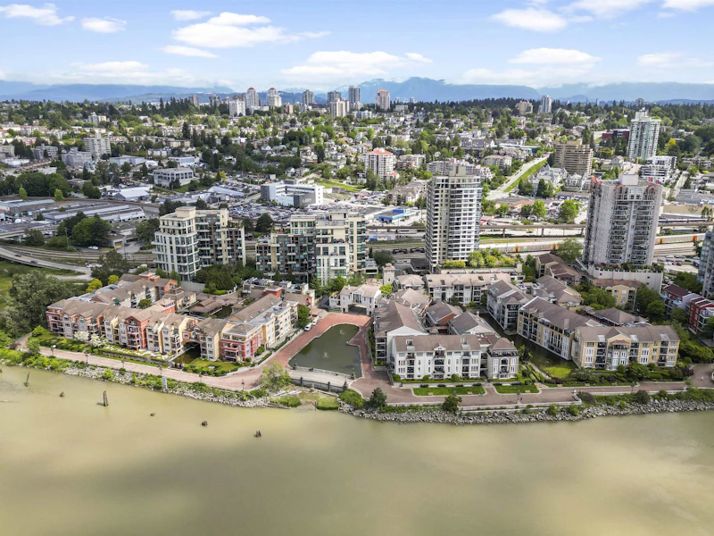 1808 - 1 Renaissance Square, New Westminster BC V3M 0B6