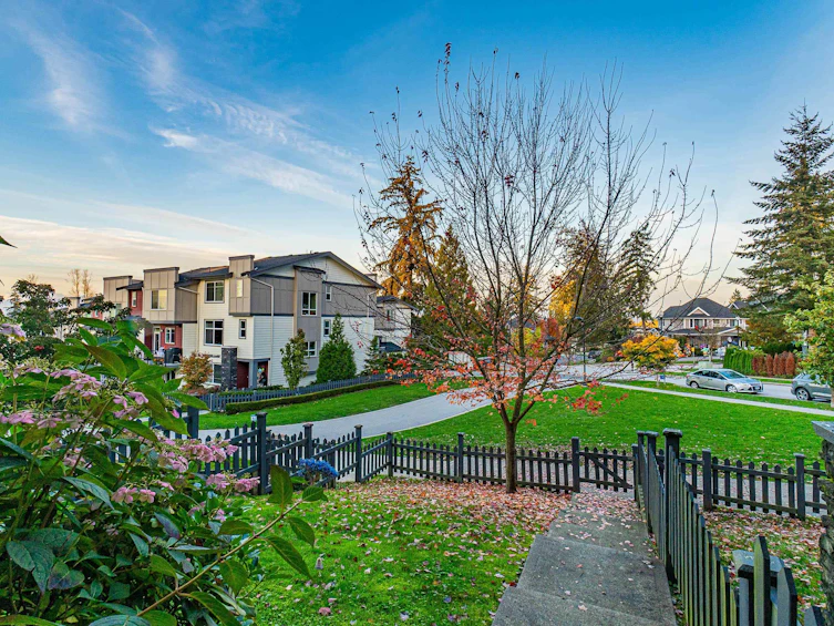 2-15633 Mountain View Drive, Surrey, BC, V3Z 0W8 - 4