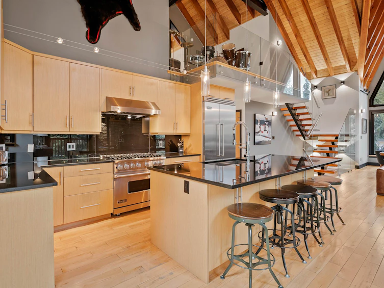 7098 Nesters Road, Whistler, BC, V8E 0E2 - 10