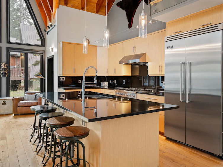 7098 Nesters Road, Whistler, BC, V8E 0E2 - 14