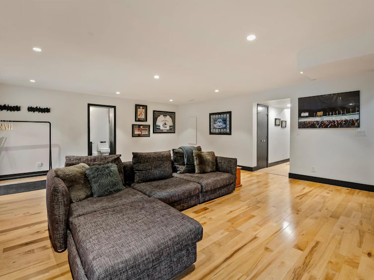 7098 Nesters Road, Whistler, BC, V8E 0E2 - 27