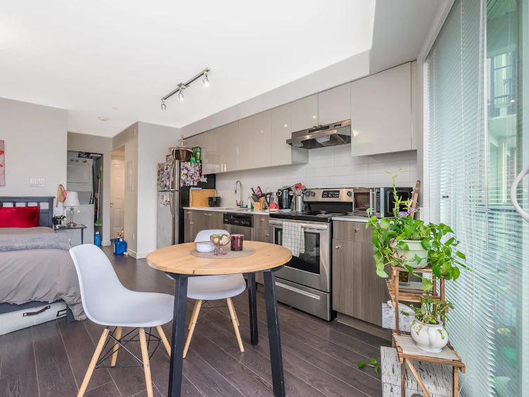 212-10688 140 Street, Surrey, BC, V3T 0M6 - 7