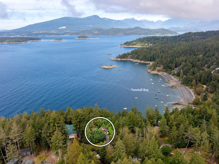 1684 Whitesails Drive, Bowen Island, BC, V0N 1G2 - 2