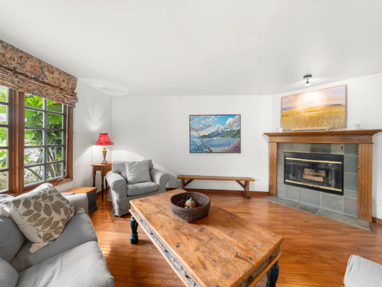 1635 Draycott Road, North Vancouver, BC, V7J 1W3 - 4
