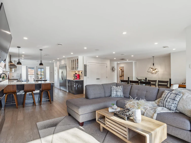 1219 E 29th Avenue, Vancouver, BC, V5V 2T1 - 4