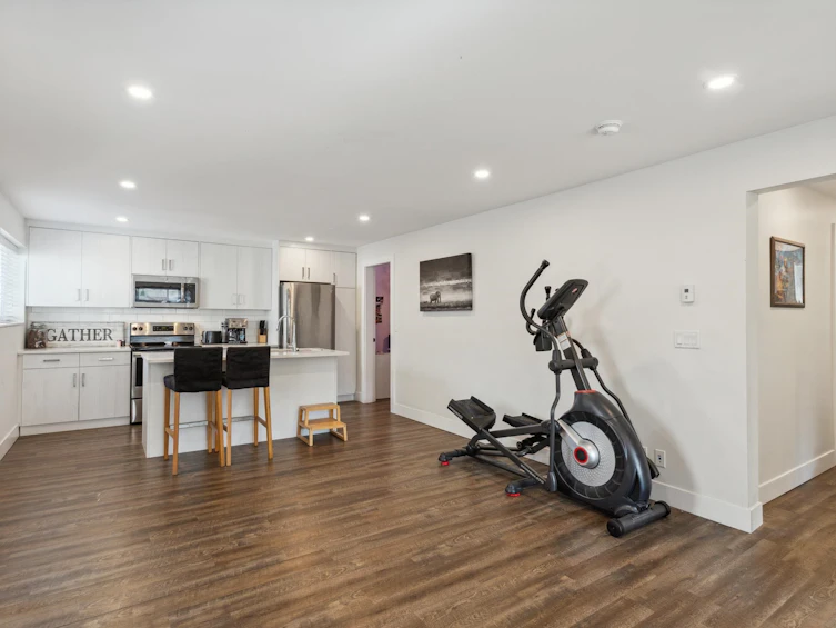 1219 E 29th Avenue, Vancouver, BC, V5V 2T1 - 26