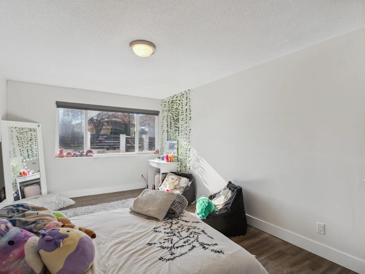 1219 E 29th Avenue, Vancouver, BC, V5V 2T1 - 30