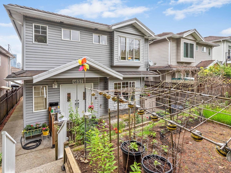 4657 Canada Way, Burnaby BC V5G 1K9