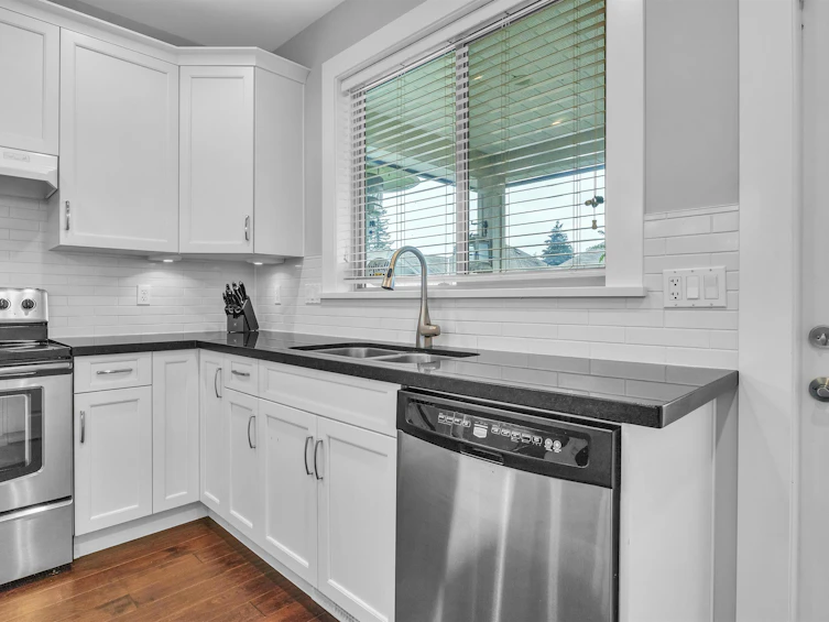 34487 Henley Avenue, Abbotsford, BC, V2S 0B5 - 12