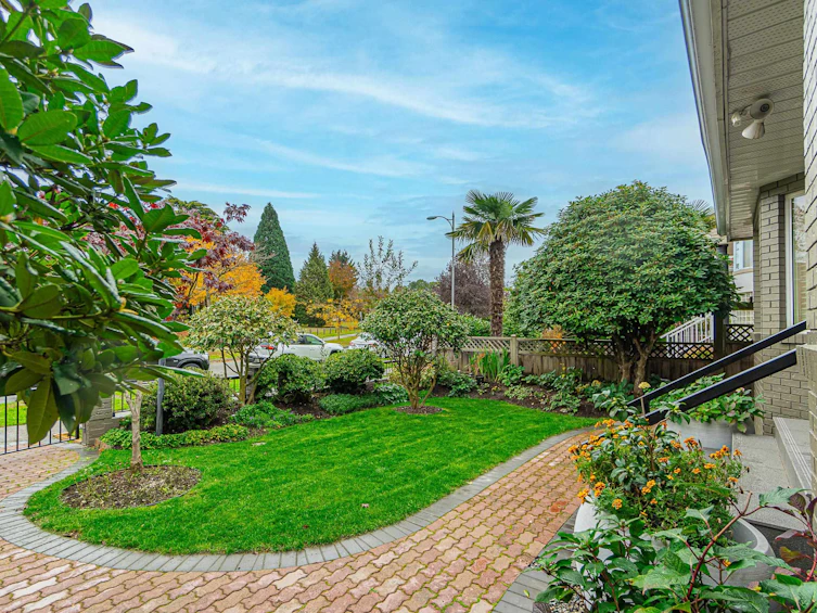 1748 E 55th Avenue, Vancouver, BC, V5P 1Z6 - 4