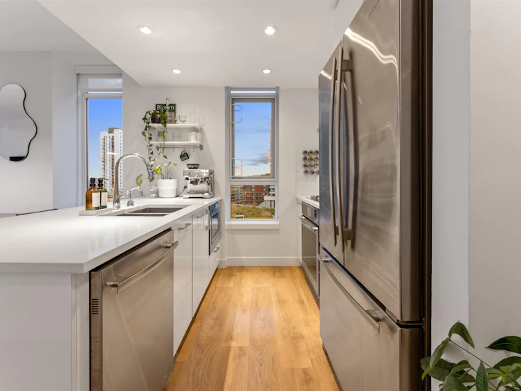 920-3557 Sawmill Crescent, Vancouver, BC, V5S 0E2 - 8