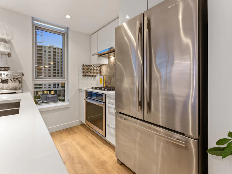 920-3557 Sawmill Crescent, Vancouver, BC, V5S 0E2 - 9