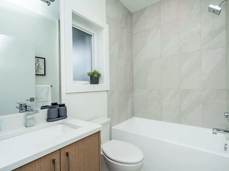 2-39 W 22nd Avenue, Vancouver, BC, V5Y 2E9 - 16