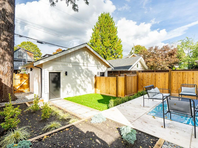 2-39 W 22nd Avenue, Vancouver, BC, V5Y 2E9 - 23