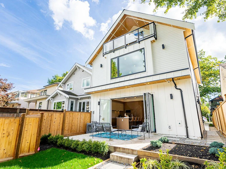 2-39 W 22nd Avenue, Vancouver, BC, V5Y 2E9 - 26