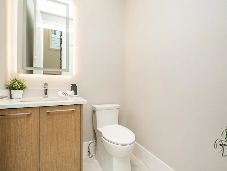 1-39 W 22nd Avenue, Vancouver, BC, V5Y 2E9 - 9