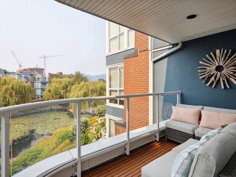 301-1502 Island Park Walk, Vancouver, BC, V6H 3Z8 - 4