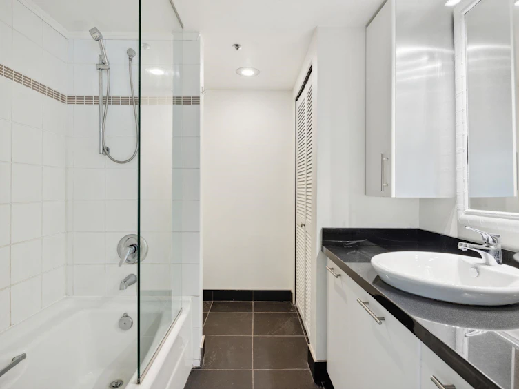 301-1502 Island Park Walk, Vancouver, BC, V6H 3Z8 - 25