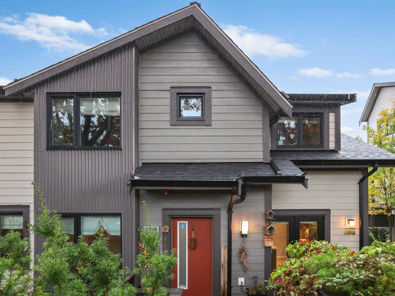 2293 E 37th Avenue, Vancouver BC