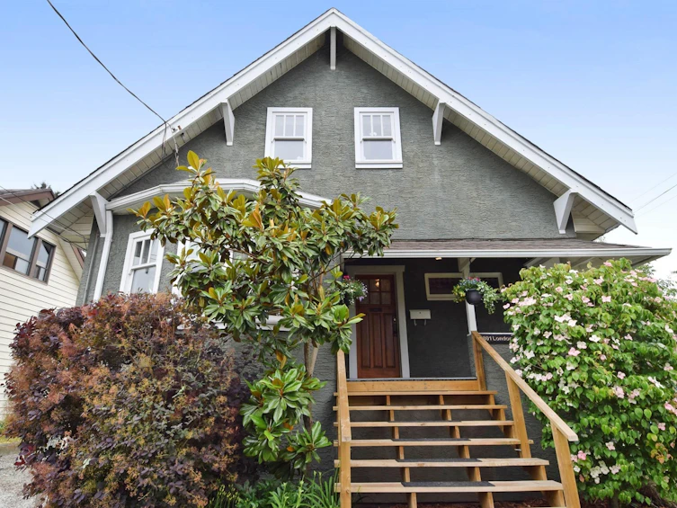 801 London Street, New Westminster, BC, V3M 3B5 - 2