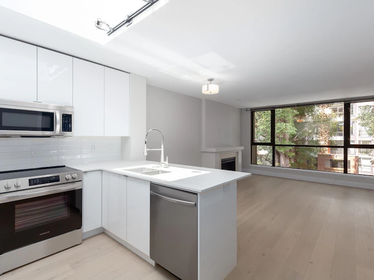 503-2036 W 10th Avenue, Vancouver, BC, V6J 2B3 - 6