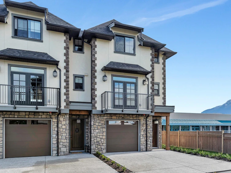 5-6590 Fern Street, Chilliwack, BC, V2R 2Z7 - 2