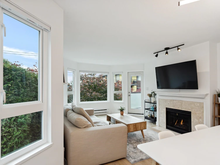 102-315 E 3rd Street, North Vancouver, BC, V7L 1G1 - 3