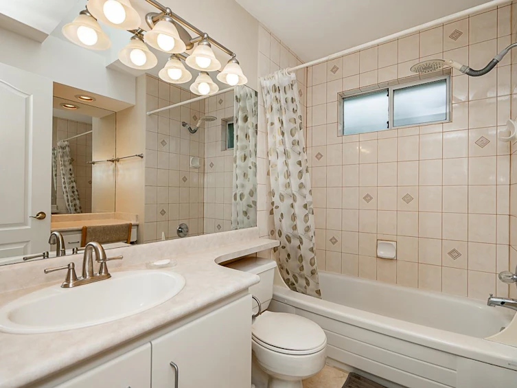 1637 138b Street, Surrey, BC, V4A 9J8 - 26