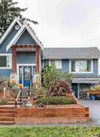 1825 Dahl Crescent