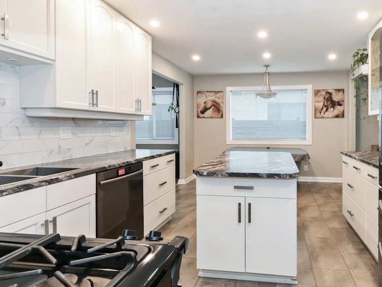 17163 58 Avenue, Surrey, BC, V3S 4V9 - 10