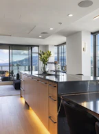 Ph 3401 1255 Seymour Street