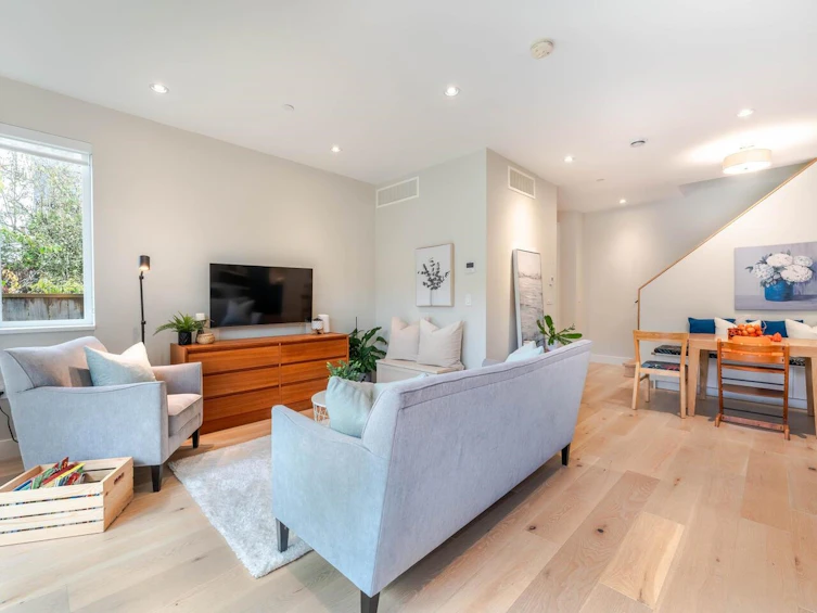 902 E 37th Avenue, Vancouver, BC, V5W 1G2 - 15
