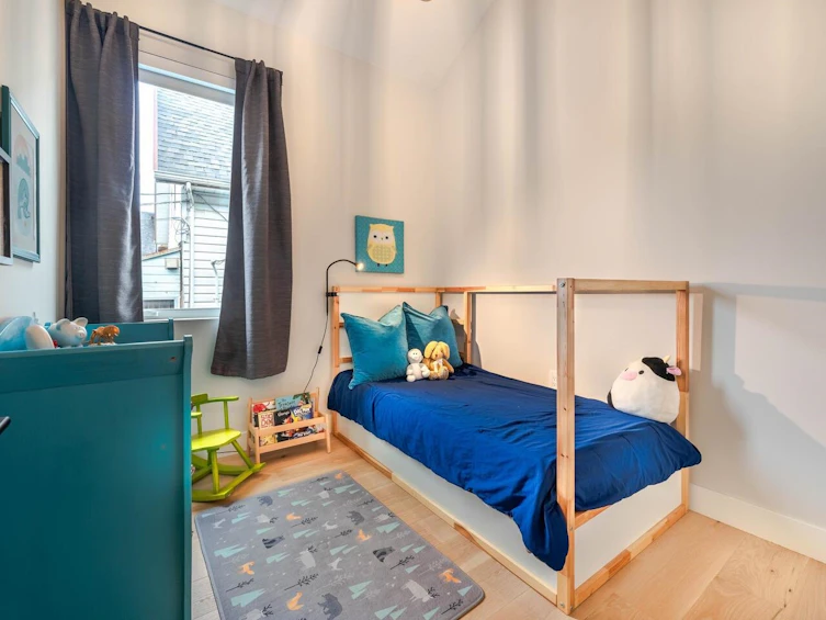 902 E 37th Avenue, Vancouver, BC, V5W 1G2 - 29